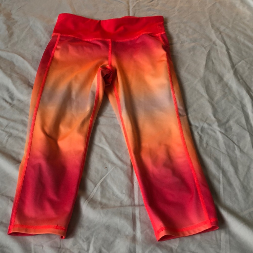 The Dye Old Navy Atheltic Capri Pants